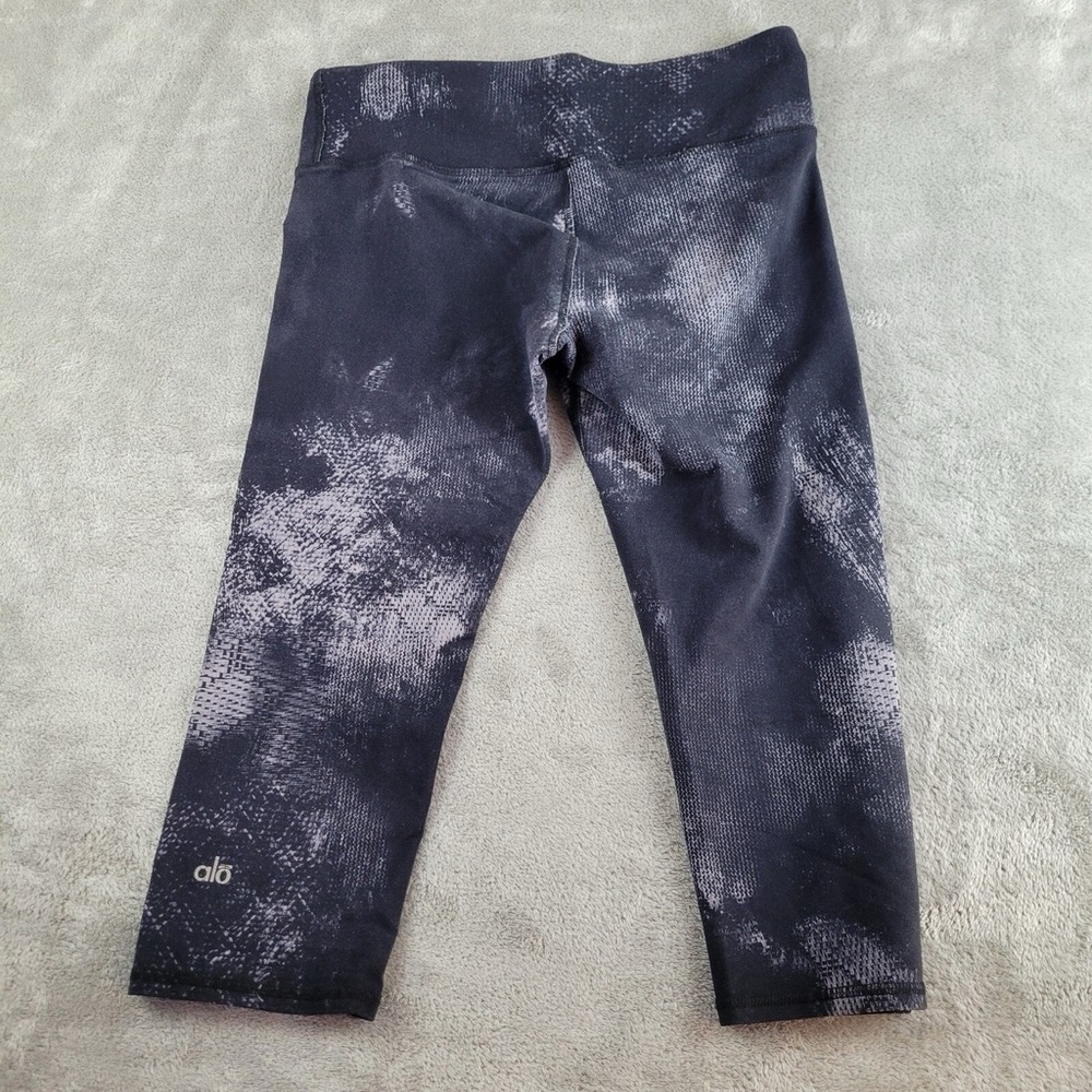 ALO Yoga Black and Gray Leggings
